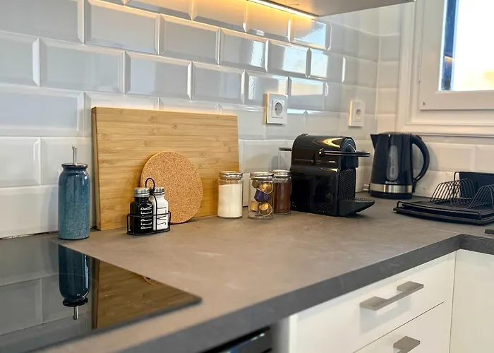 Origins I Boutique 200m From Sea & Parking Апартаменты