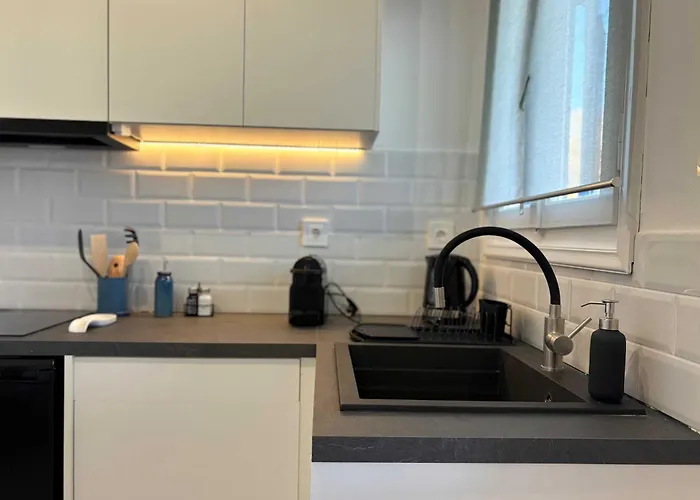 Apartment Origins I Boutique 200m From Sea & Parking